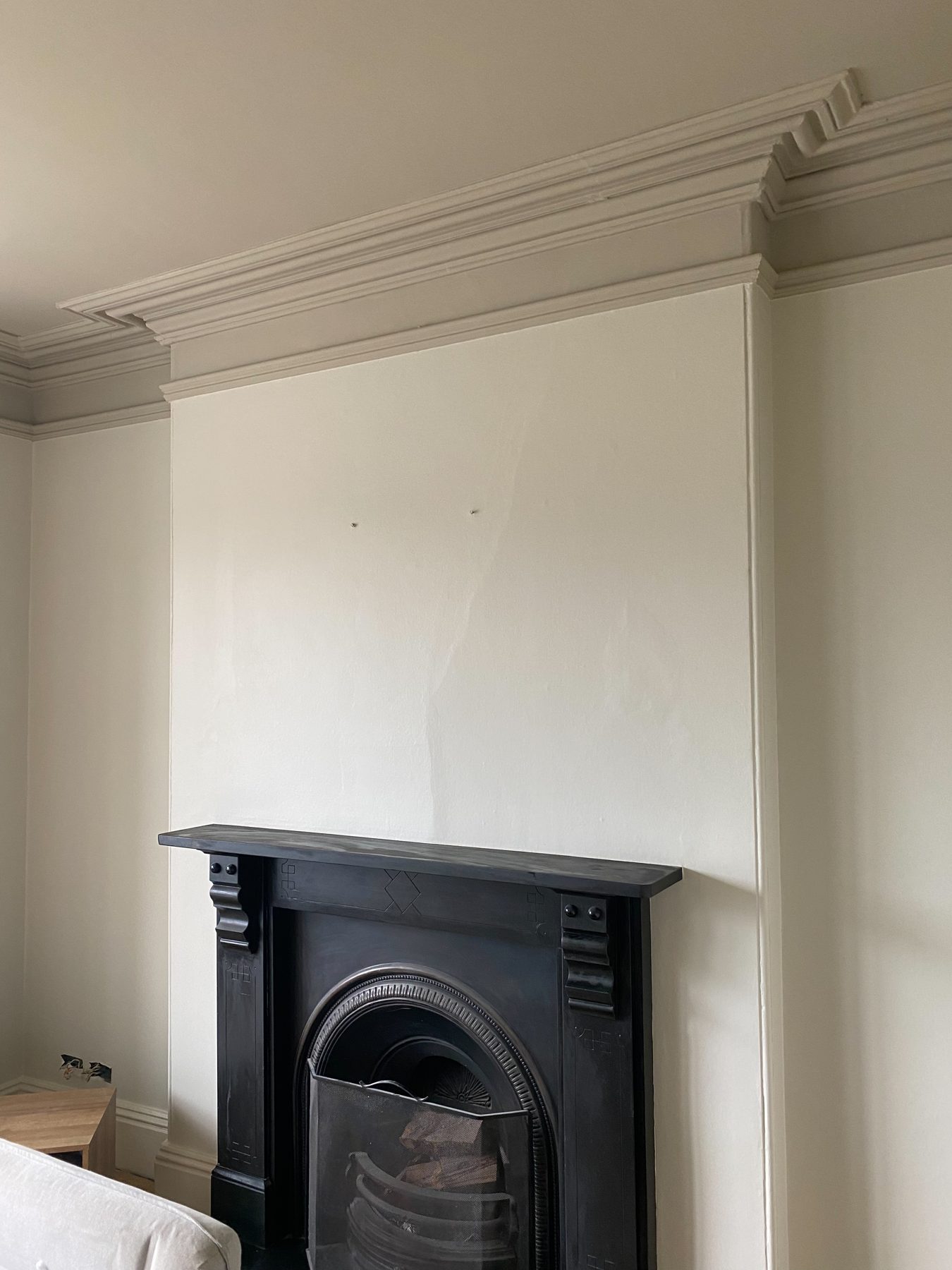 Cornice and fireplace detail