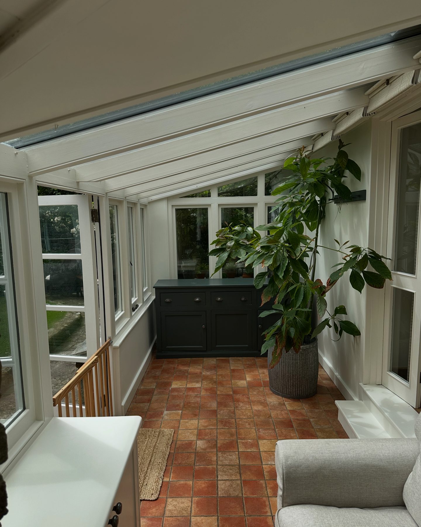 Garden room with painted panelling